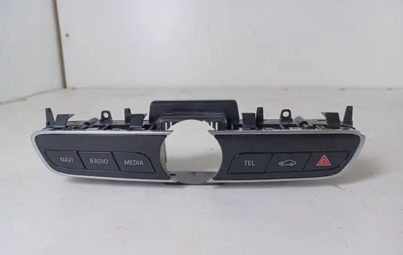 Mercedes-Benz E W213 Head unit multimedia control A2139054603