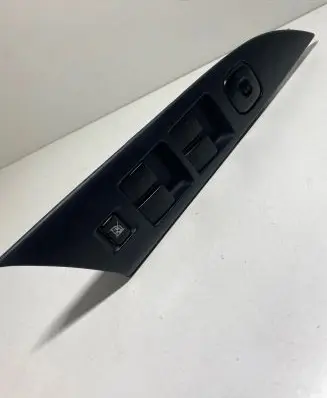 Mazda 3 I Electric window control switch 03123000
