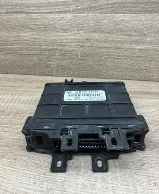 Volkswagen Golf IV Engine control unit/module 01M927733FA 5DG00792107
