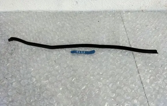 BMW X5 G05 Front door rubber seal 9465616