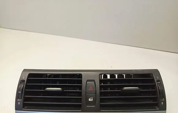 BMW X5 E70 Dash center air vent grill 7161801 7161802