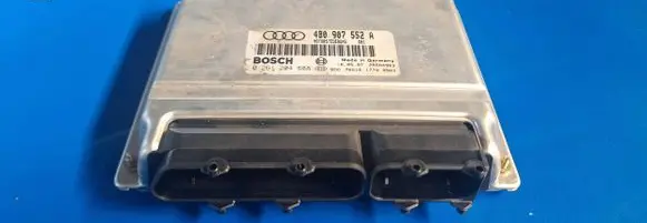 Audi A6 S6 C5 4B Engine control unit/module 4b0907552A