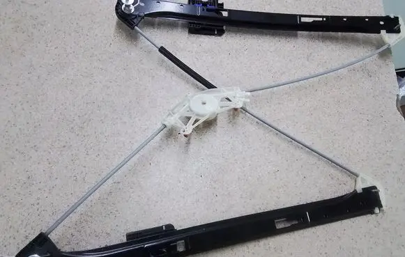Porsche Macan (95B) Front window lifting mechanism without motor 95B837461B