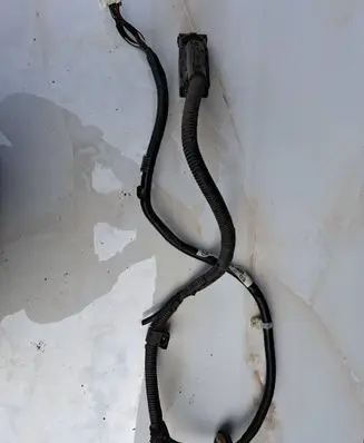 Toyota Avensis T270 Handbrake wiring loom/harness 8216405