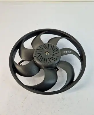Ford Fiesta Radiator cooling fan shroud 