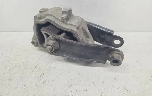 Volvo V70 Engine mounting bracket 9487475 30748173