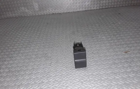 Mazda 3 I Other switches/knobs/shifts 03750390