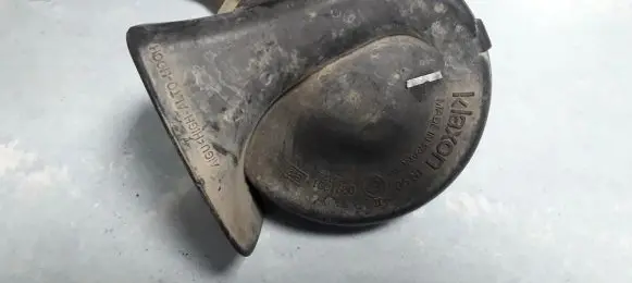 Renault Megane I Horn signal 7700422022 7700422022a
