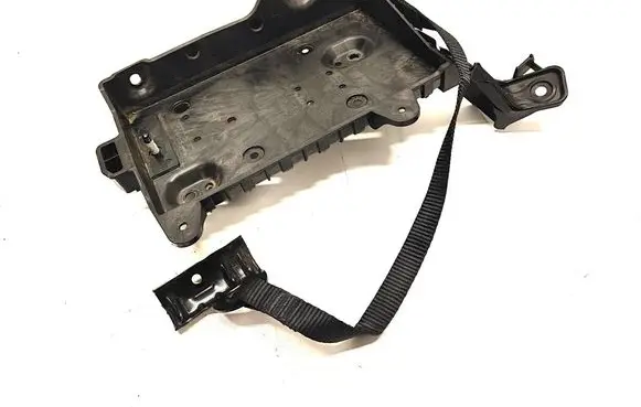 Battery bracket