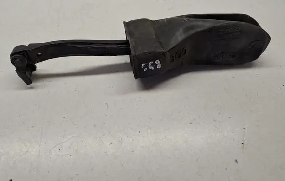 Volkswagen PASSAT B8 Rear door check strap stopper 3G0839267