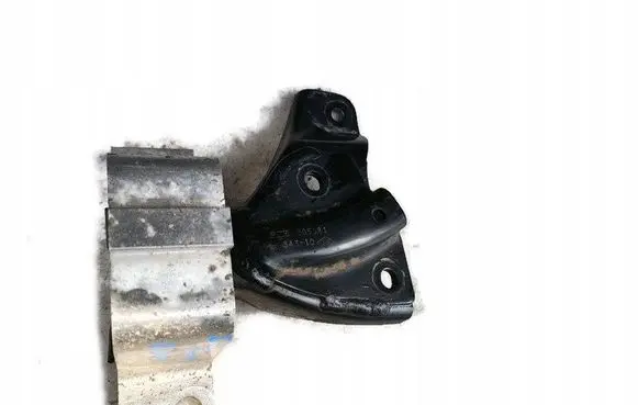 Dacia Sandero Engine mount bracket