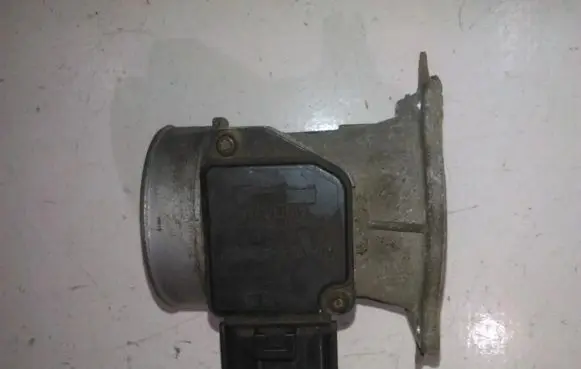 Mazda 626 Mass air flow meter f82f12b579da afh60-14