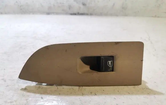 Volkswagen PASSAT CC Electric window control switch 3C8867375A