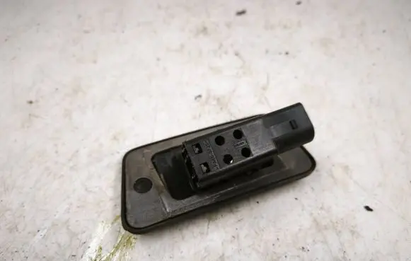 Volkswagen Caddy Sliding door contact joint 2K0907496A