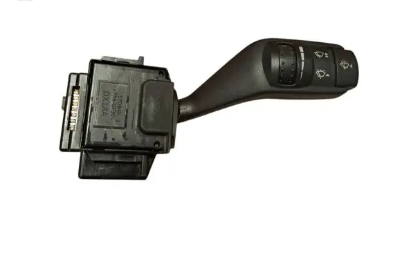 Ford Focus Wiper control stalk 17D940