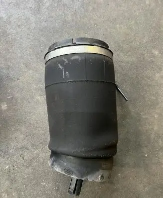 Land Rover Discovery 5 Rear shock absorber/damper HY325580AA