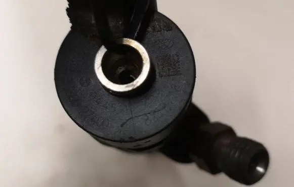 Hyundai Tucson JM Fuel injector 0445110258
