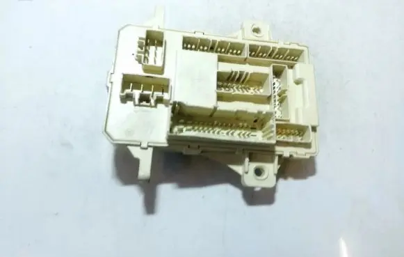 KIA Ceed Fuse box set 919502h500