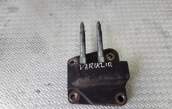 Honda CR-V Engine mounting bracket