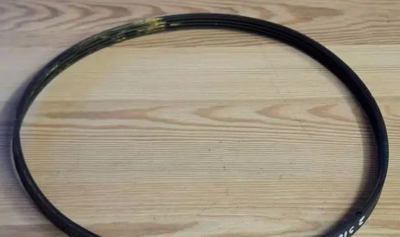 Subaru Legacy Power steering pump belt 