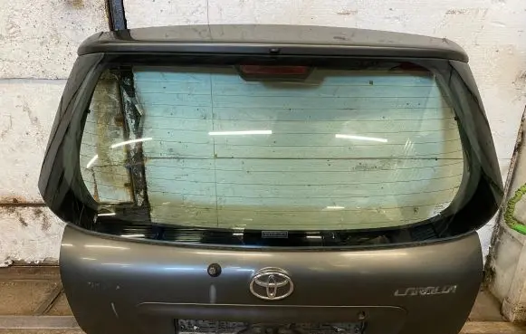 Toyota Corolla E120 E130 Tailgate/trunk/boot lid 