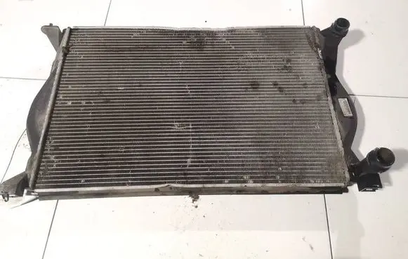 Audi A6 S6 C6 4F Coolant radiator 4f01212510