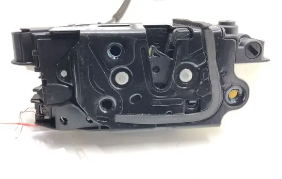 Skoda Superb B6 (3T) Rear door lock 5N0839016G