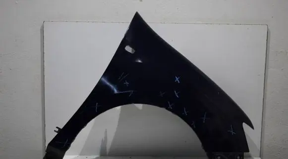 Renault Sandero II Fender DACIA SANDERO II BŁOTNIK PRZOD PRAWY