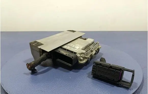 Audi A3 S3 A3 Sportback 8P Engine control unit/module ECU 8P0907115A