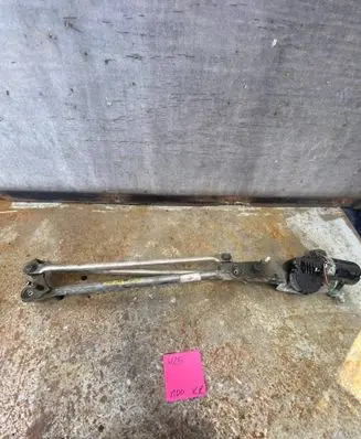 Ford Focus Front wiper linkage and motor 