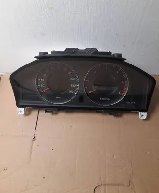 Volvo V70 Speedometer (instrument cluster) 31270899AA 0462032 36002598