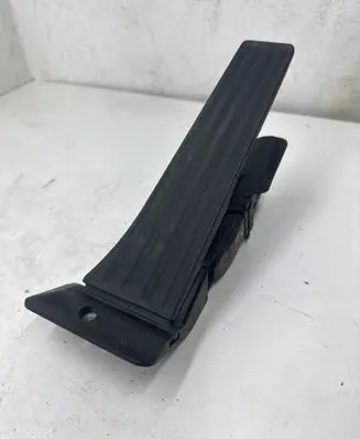 BMW X5 F15 Accelerator throttle pedal 6853175 6PV01043533 12037313DE