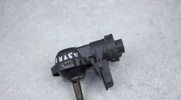 Opel Astra H Vacuum valve 1928498092