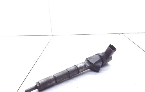 Opel Signum Fuel injector 0445110159