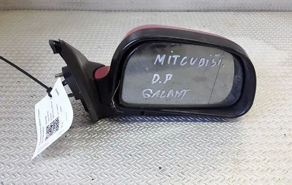 Mitsubishi Galant Front door electric wing mirror E4012092