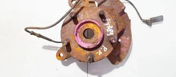 Front wheel hub