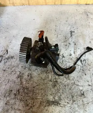 Peugeot 607 Fuel injection high pressure pump 0445010021