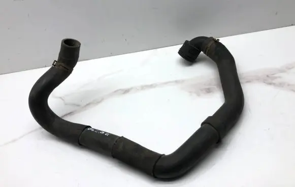 Volkswagen PASSAT B6 Engine coolant pipe/hose 3C0122091S