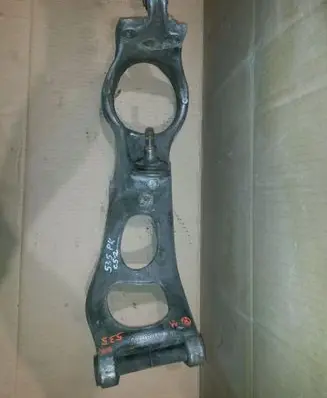Front lower control arm/wishbone