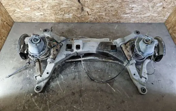 Volvo V70 Rear subframe 
