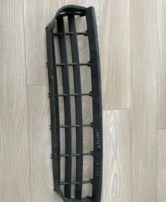 Volkswagen Crafter Front bumper lower grill