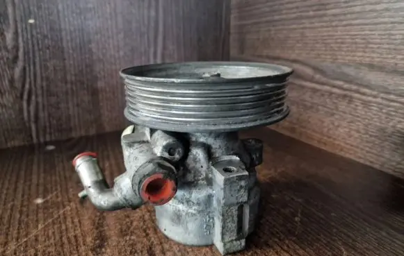 Fiat Fiorino Power steering pump 51894441 51817135