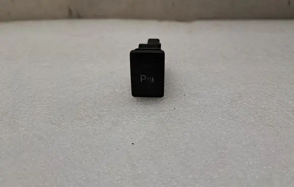 Toyota Avensis T270 Parking (PDC) sensor switch 8449005010 15B118