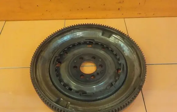 Volkswagen Polo V 6R Flywheel AUT