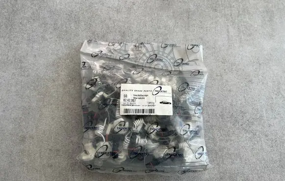 Mercedes-Benz E W124 Brake pads wear sensor A2015400317