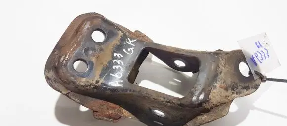 Subaru Legacy Bracket in trunk/boot 
