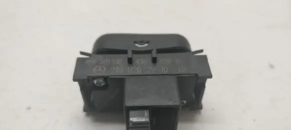 Mercedes-Benz E W210 Headlight washer switch 2108202210