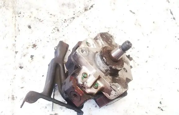 Audi A6 S6 C6 4F Fuel injection high pressure pump 0445010125 059130755jb00