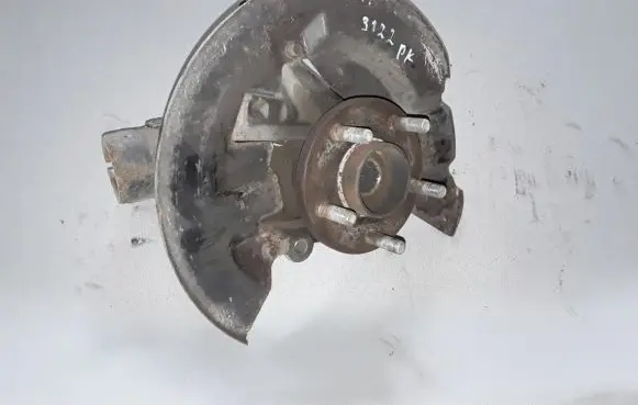 Ford Kuga II Front wheel hub