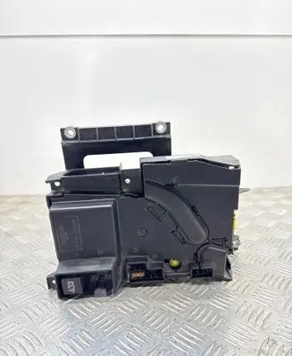 Volkswagen Touareg I Fuse box cover 7L0937555 15408813